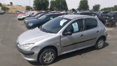 İkinci el araba yedek parçası ELEKTRO FAN için PEUGEOT 206 FASTBACK (2A/C) 1.4 I OEM IAM referansları 1686842780  