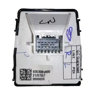 Second-hand car spare part rearview side mirror switch for hyundai i20 iii (bc3, bi3) 1.0 t-gdi oem iam references 93530bv000nnb  