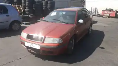 Pezzo di ricambio per auto di seconda mano SET AMMORTIZZATORI ANTERIORI per SKODA OCTAVIA I COMBI (1U5) 1.9 TDI 4X4 Riferimenti OEM IAM 1J0413031T  