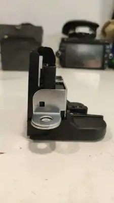 Автозапчастина б/у замок багажника / ворот для volkswagen passat b6 variant (3c5) 1.6 tdi посилання на oem iam 1k6827505e  