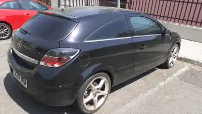 Pezzo di ricambio per auto di seconda mano air bag anteriore destro per opel astra h gtc (a04) 1.9 cdti 16v (l08) riferimenti oem iam 24451349  