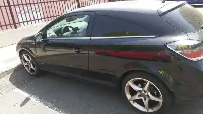Pezzo di ricambio per auto di seconda mano air bag anteriore destro per opel astra h gtc (a04) 1.9 cdti 16v (l08) riferimenti oem iam 24451349  