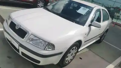 Recambio de automóvil de segunda mano de CAJA CAMBIOS para SKODA OCTAVIA I COMBI (1U5) 1.9 TDI 4X4 referencias OEM IAM 02J300046LX  