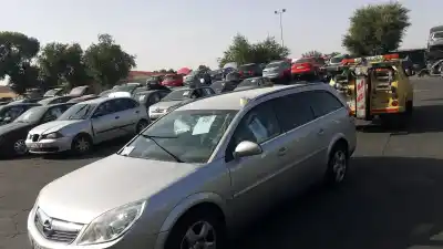 Автозапчасти б/у ЛЕВАЯ ПРОТИВОТУМАННАЯ ФАРА за OPEL VECTRA C GTS (Z02)  ссылки OEM IAM 13258378  