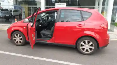 Pezzo di ricambio per auto di seconda mano console centrale per seat altea (5p1) 2.0 tdi 16v riferimenti oem iam 5p0863243f 3ba  