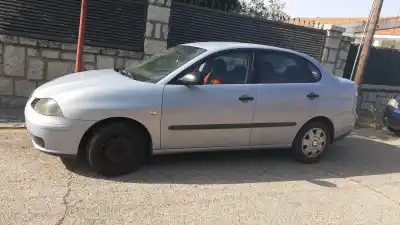 Pezzo di ricambio per auto di seconda mano griglia paraurti anteriore per seat cordoba (6l2) 1.4 tdi riferimenti oem iam 6l0853667a 9b9   Pezzo di ricambio per auto di seconda mano griglia paraurti anteriore per seat cordoba (6l2) 1.4 tdi riferimenti oem iam 6l0853667a 9b9