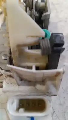 Second-hand car spare part left front door lock for dodge caliber 2.0 oem iam references 4589409aa  