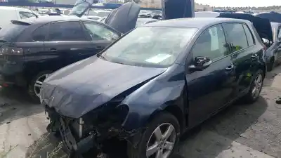 Recambio de automóvil de segunda mano de ENGANCHE CINTURÓN TRASERO CENTRAL para VOLKSWAGEN GOLF VI VARIANT (AJ5) 1.2 TSI referencias OEM IAM 1K0857739MQVZ  