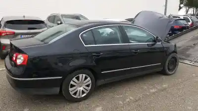 Автозапчасти б/у центральный задний фонарь за volkswagen passat b6 (3c2) 2.0 tdi 16v ссылки oem iam 3c5945087  