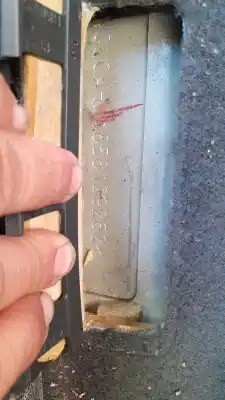 Автозапчастина б/у задній лівий гальмівний супорт для opel astra h (a04) 1.7 cdti (l48) посилання на oem iam 93179158  