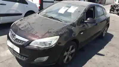 Peça sobressalente para automóvel em segunda mão pinça de travão dianteira esquerda por opel astra j lim. techno referências oem iam 1693226880