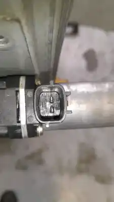 Автозапчасти б/у регулятор стекла заднего левого за renault captur 1.2 tce energy ссылки oem iam 827012973r  