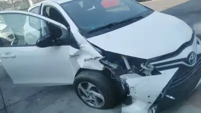 Peça sobressalente para automóvel em segunda mão farolim traseiro direito por toyota yaris (_p13_) 1.5 hybrid (nhp130_) referências oem iam 815510d610