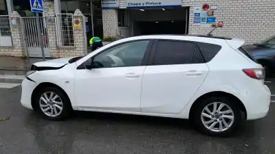 Peça sobressalente para automóvel em segunda mão emblema por mazda 3 (bl) 1.6 mzr cd (bl14) referências oem iam   