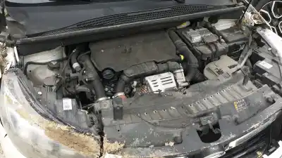 Автозапчастина б/у заднє ліве опорне скло для opel crossland x / crossland (p17, p2qo) 1.2 (75) посилання на oem iam 39113526  