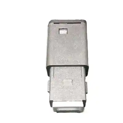 Автозапчастина б/у usb-роз'єм для opel mokka 1.2 (76) посилання на oem iam 98217039dx  