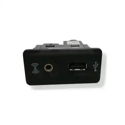 Автозапчасти б/у Usb-разъем за SEAT LEON ST (5F8) 1.6 TDI ссылки OEM IAM 5G0035222E  