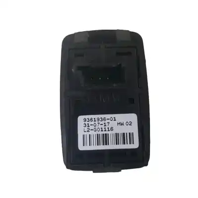 Автозапчастина б/у кнопка заднього склопідйомника для bmw 4 coupé (f32, f82) 420 d посилання на oem iam 936193601  