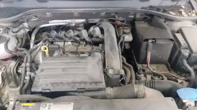 Автозапчастина б/у переднє салонне світло для seat leon st (5f8) 1.4 tsi посилання на oem iam 5f0947105atwrc  