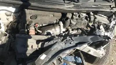 Автозапчасти б/у правая боковая воздушная дефлекторная решетка за opel crossland x / crossland (p17, p2qo) 1.5 turbo d (75) ссылки oem iam 13461685  