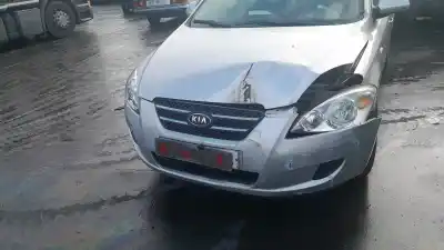 Peça sobressalente para automóvel em segunda mão farolim interior por kia pro cee'd (ed) 1.6 crdi 90 referências oem iam 928701h000ed