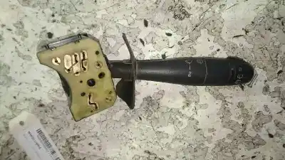 Pièce détachée automobile d'occasion COMMANDE D'ESSUIE GLACE pour RENAULT CLIO II FASE I (B/CB0)  Références OEM IAM 37012A  