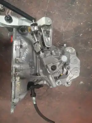 Автозапчастина б/у КОРОБКА ПЕРЕДАЧ для OPEL CORSA C  Посилання на OEM IAM 55556908  