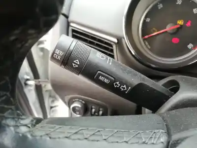 Recambio de automóvil de segunda mano de mando multifuncion para opel zafira tourer a20dth referencias oem iam   