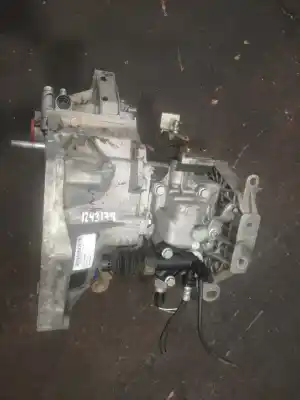 Second-hand car spare part gearbox for fiat grande punto (199_) 1.4 16v (199bxg1b, 199axg1b) oem iam references 55205268  