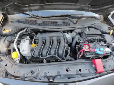 Second-hand car spare part complete engine for renault megane ii berlina 5p authentique oem iam references k4m812  