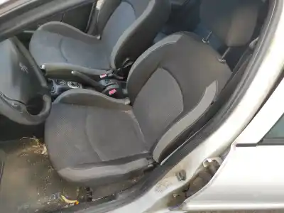 Pièce détachée automobile d'occasion siège avant gauche pour peugeot 206 sw d-8hz références oem iam   