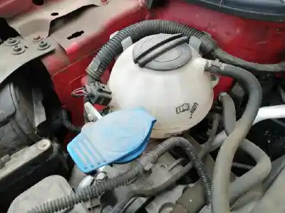 Автозапчасти б/у расширительный депозит за skoda yeti (5l) (2009) cyvb ссылки oem iam 5q0121407m