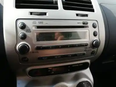 Gebrauchtes Autoersatzteil audiosystem / radio-cd zum toyota urban cruiser (nlp11/nsp11) 1nr oem-iam-referenzen   