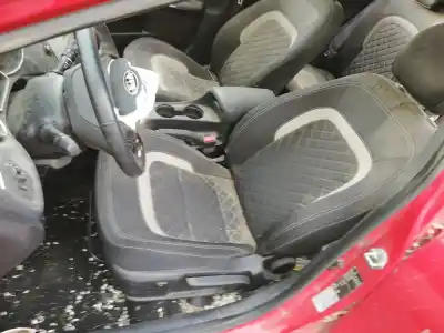 Recambio de automóvil de segunda mano de ASIENTO DELANTERO IZQUIERDO para KIA CEED (JD)  referencias OEM IAM   