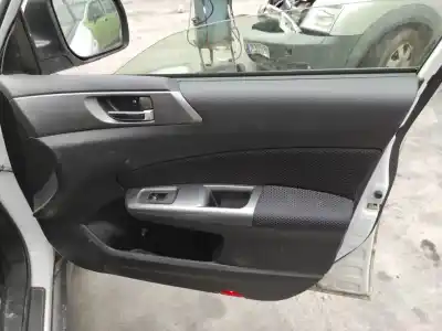 Автозапчасти б/у обивка передней правой двери за subaru forester (s12/sh) ee20 ссылки oem iam 94210sc360ar