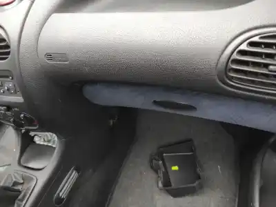 Peça sobressalente para automóvel em segunda mão airbag dianteiro direito por peugeot 206 1.9 d -wjy referências oem iam 8220ww  