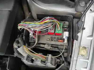 Pièce détachée automobile d'occasion boitier fusible bsm pour peugeot 307 break (3e) 2.0 hdi 110 références oem iam 9650664080  