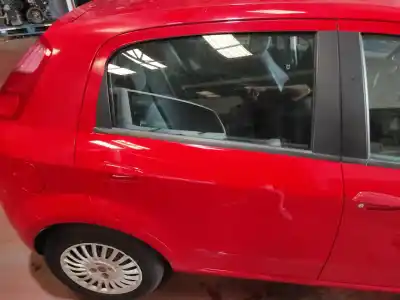 Recambio de automóvil de segunda mano de puerta trasera derecha para fiat punto / grande punto (199) 1.3 d multijet referencias oem iam slv51776868