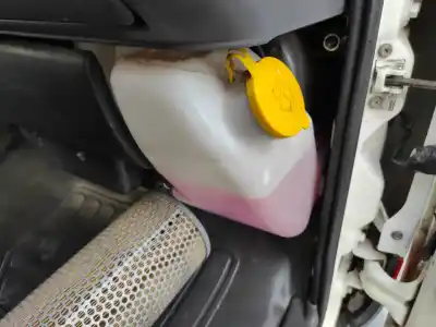 Piesă de schimb auto la mâna a doua vas rezervor lichid parbriz pentru nissan cabstar 3.0d referințe oem iam   