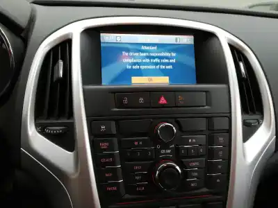 Pezzo di ricambio per auto di seconda mano sistema di navigazione gps per opel astra j berlina 5p d-a17dtr riferimenti oem iam   