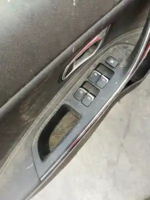 Автозапчастина б/у ПЕРЕДНІ ВІКНИЙ ВМИКАЧ для KIA CEED (JD)  Посилання на OEM IAM   