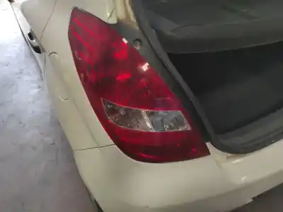 Recambio de automóvil de segunda mano de PILOTO TRASERO IZQUIERDO para HYUNDAI I20  referencias OEM IAM SLV924014P500  