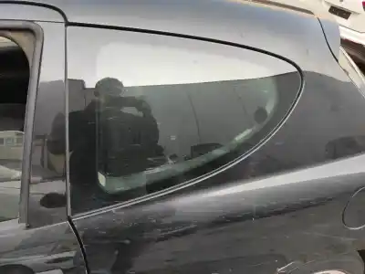Pièce détachée automobile d'occasion vitre triangulaire custode arrière gauche pour peugeot 207 8hz références oem iam   