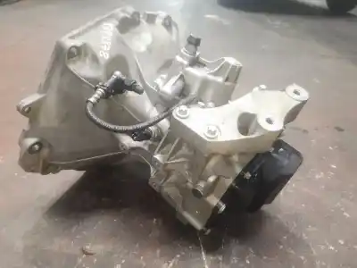 Автозапчастина б/у коробка передач для opel corsa e (x15) 1.4 turbo (08, 68) посилання на oem iam 24581813  