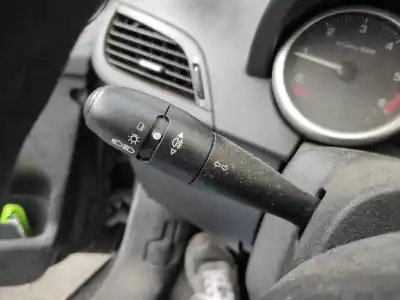 Автозапчастина б/у многофункційне управління для peugeot 207 8hz посилання на oem iam 96630732xt  