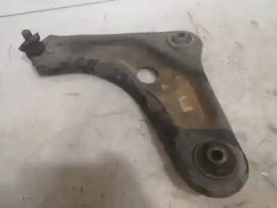 Pezzo di ricambio per auto di seconda mano braccio sospensione superiore anteriore sinistro per peugeot 207 g-kfv riferimenti oem iam 3520r7