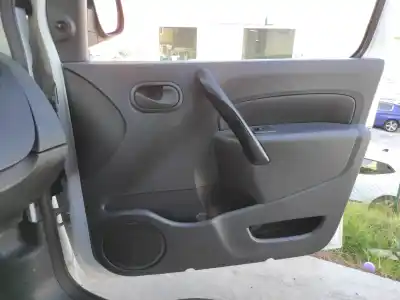 Recambio de automóvil de segunda mano de PANEL PUERTA DELANTERA DERECHA para RENAULT KANGOO  referencias OEM IAM   