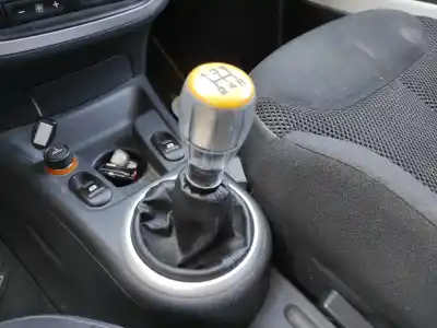 Second-hand car spare part gear lever knob for citroen c3 1.4 hdi cool oem iam references 2403z1  
