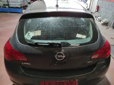 Pièce détachée automobile d'occasion hayon pour opel astra j sedán 1.7 cdti (69) références oem iam 