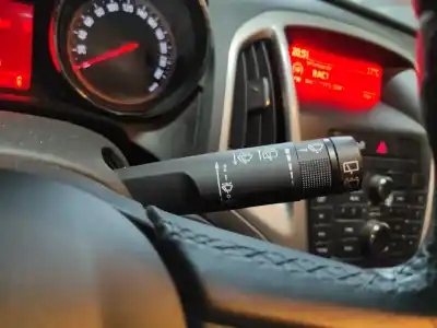 Pièce détachée automobile d'occasion commutateur multifonctions pour opel astra j sedán 1.7 cdti (69) références oem iam 